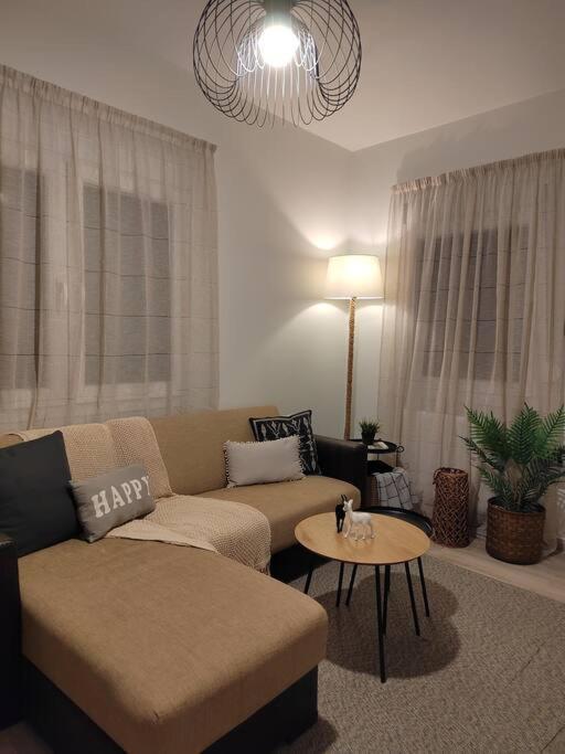 Cosy House With Garden Apartment Volos Ngoại thất bức ảnh
